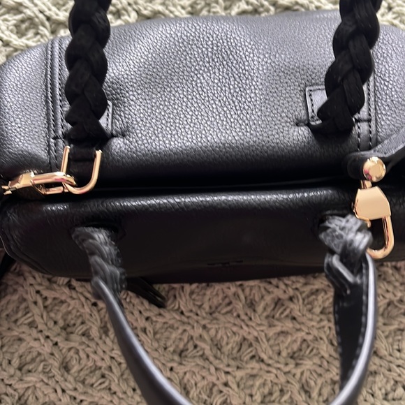 Tory Burch Half-moon Leather Bag with Crossbody Strap - Picture 7 of 8